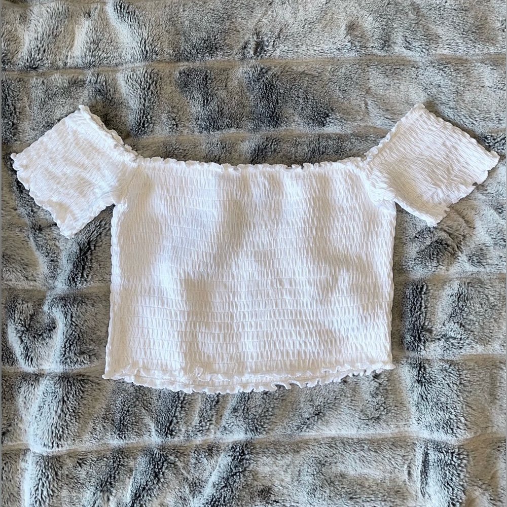 Forever 21 Lettuce-Edge Crop Top